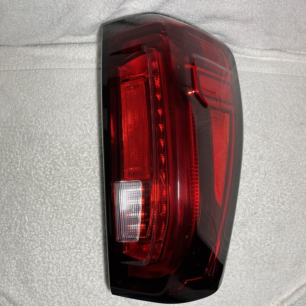 2019 2021 2022 2023 GMC SIERRA DENALI RH RIGHT TAIL LIGHT OEM LED - RBD Industries