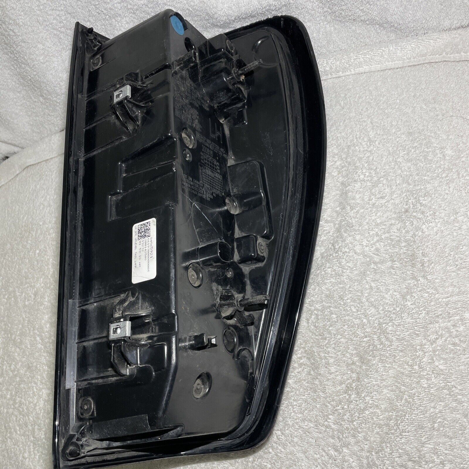 2019 2021 2022 2023 GMC SIERRA DENALI LH LEFT DRIVER TAIL LIGHT OEM LED - RBD Industries